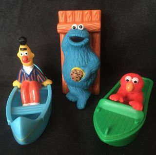 Sesame Street Bath Toys Elmo Cookie Monster Bert Boat Raft Canoe Vintage Euc 4 "