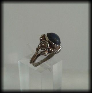 Vintage 925 Solid Sterling Silver And Lapis Lazuli Cabochon Ring