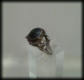 Vintage 925 Solid Sterling Silver and Lapis Lazuli Cabochon Ring 3