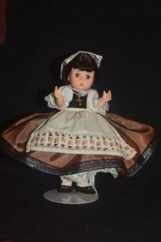 Madam Alexander International Doll 8 " - Italy (553) With Box