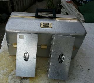 Vintage Umco 1000a And B10 Tackle Boxes With Some Lures