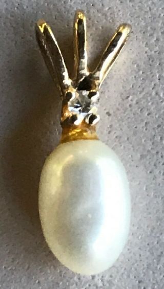 Pearl And Diamond Vintage Pendant.  Dainty,  14k Yellow Gold.  Without Chain.