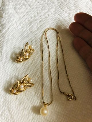 Vtg Marked Crown Trifari Gold Tone Pearl Earrings Pendant Necklace Set 206