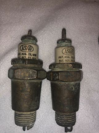 2 Antique Brass & Porcelain Asko “775” Spark Plugs Patent 8 - 25 - 1919 & 10 - 27 - 1921