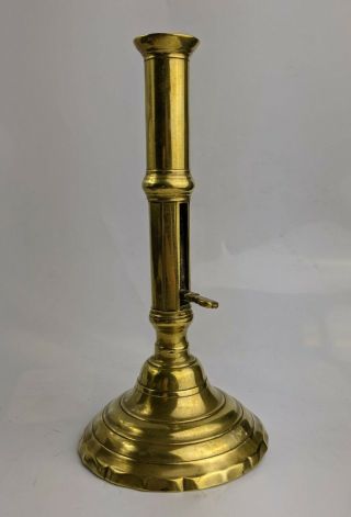 a Fine 18th century Push Up Ejector Brass Candlestick - Antique Fine Quality 2