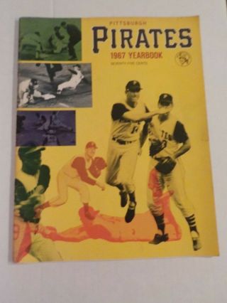 Vintage Baseball 1967 Pittsburgh Pirates Team Yearbook Forbes Field Clemente