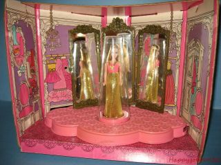 Vintage 1971 Topper Dawn Doll Dress Shop Rotating Display With Doll