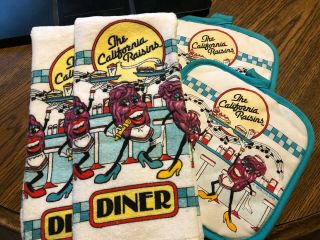 Vintage California Raisins Dish Towel Set