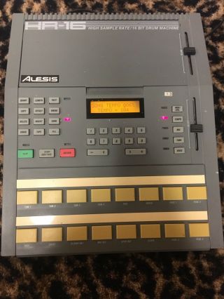 Alesis Hr - 16 High Sample Rate 16 Bit Vintage Drum Machine