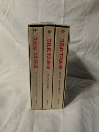 VINTAGE Tolkien ' s THE LORD OF THE RINGS TRILOGY Box Set,  1975 2