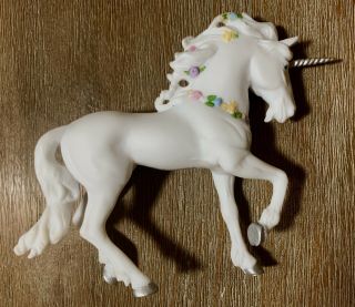 Vintage 1986 Hallmark Porcelain Unicorn Horse Christmas Tree Ornament Figure Fig