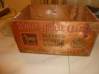 Old Antique White Horse Cellar Scotch Whiskey Wooden Crate Box Wood