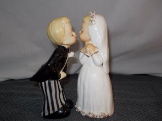 Rare Vintage Hand - Painted 1950’s Ceramic Bride And Groom