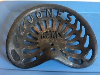 Antique Cast Iron " Jones Rake D222 " Tractor Implement Seat