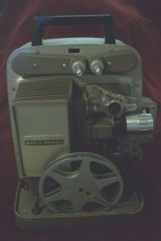 VTG BELL & HOWELL AUTO LOAD 8MM MOVIE PROJECTOR/METAL CASE 3