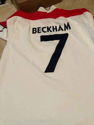 David Beckham 7 England Jersey - White Vintage - Size Large White Red Blue