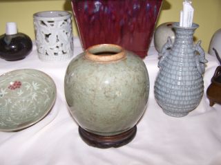 Antique Vintage Chinese Celadon Green Porcelain Stoneware Jar Crackle Vase