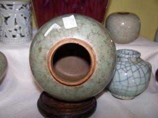 Antique Vintage Chinese Celadon Green Porcelain Stoneware Jar CRACKLE VASE 3
