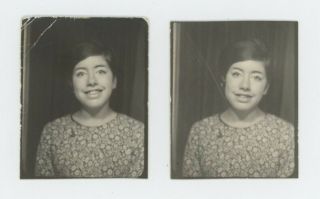 2 Vintage Photo Booth Mod Pretty Cute Teenager Girl Peace Love Flower Power 60s