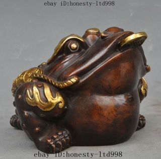 Lucky Chinese Feng Shui Bronze Gilt Wealth Money Coin Golden Toad Spittor Statue