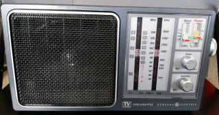 Vintage Ge General Electric Am Fm Wb 4 Band Portable Radio 7 - 2945a