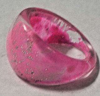 Vintage Glittery Pink Acrylic Plastic Ring - Size 3 3/4 2