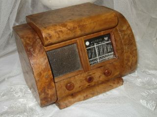 Art Deco Novelty Radio Cigarette Box/burr Walnut