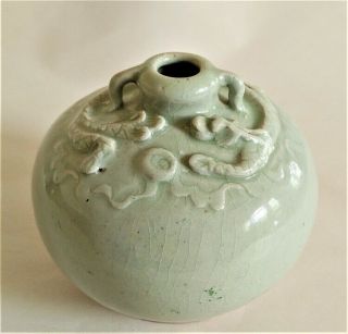 18th Century Chinese Qing Dynasty Celadon Vase Pot With Dragon.