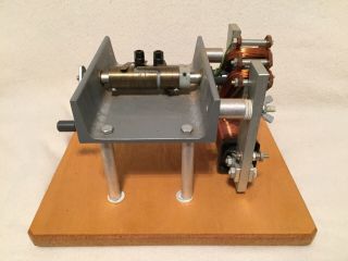 Vintage Miller Cowan dynamo generator - science/lab/demonstration/electrical 3