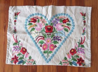 Vintage Floral Folk Art Embroidery Knit Pillow Case Sham Home Decor Heart Flower