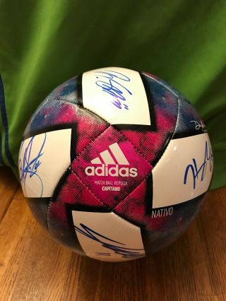 2019 Seattle Sounders Fc Team Signed Autographed Mls Ball.  20 Autographs Legit