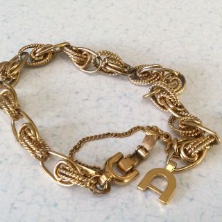 Vintage Monet Gold Tone Link Bracelet Safety Clasp And Chain Plain & Twisted 2