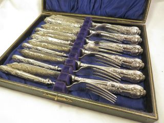 Sterling Silver Fish Cutlery Set - Sheffield 1907 - Queens Pattern - Cased