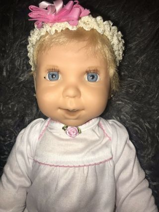 Vintage Miracle Moves Real Feel Skin 2000 Mattel Interactive Baby Doll 18 Inch