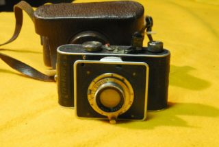 Vintage Foth Darby Film Camera With Case