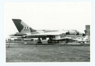 Photograph Of Avro Vulcan B2 Xh554 - 230 Ocu - Probably Finningley 1967