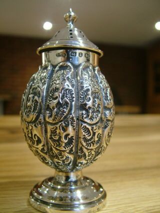 Hm1899 Victorian Antique Solid English Silver Pepper Cellar Shaker