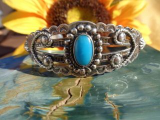 Vtg Navajo Sterling Silver & Turquoise Ornate Cuff Unisex