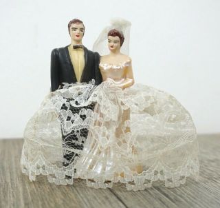 Vtg 40s 50s Wedding Cake Topper Big Lace Skirt Mcm Plastic Cool Couple