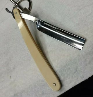 Vintage Wade & Butcher Special Straight Razor 11/16 " Etched Fac Scales Shave Rdy