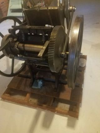 Chandler and Price 10x15 antique letterpress printing press. 2