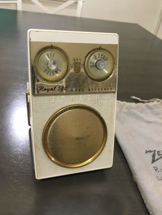Vintage Zenith Royal 500 " Owl Eyes " Transistor Radio White