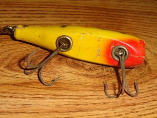 VINTAGE FISHING LURE WOODEN CREEK CHUB DARTER SERIES 8000 - CB YELLOW SPOTTED 1946 3
