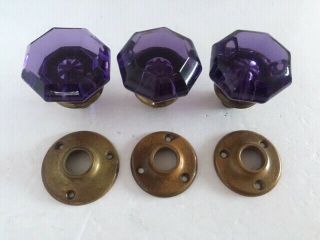 Set Of 3 Vintage Antique Purple 8 Point Glass Door Knobs W Brass Rosettes 2078