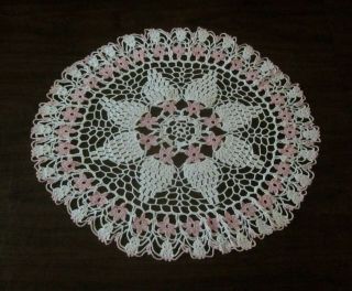 Vintage Large Pink And White Floral Crochet Doily 18 Inch Diameter