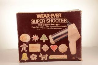 Vintage Wear - Ever Shooter The Electric Food Gun Cookie Press Model 70123