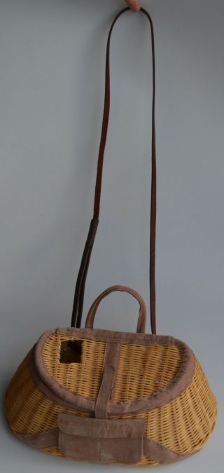Vintage Fishing Creel Large Type Old Stock Wicker Basket W/ Leather Trim