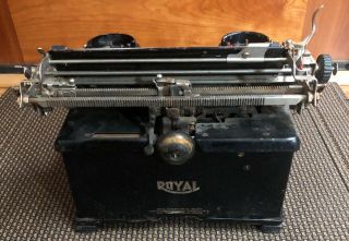 Antique Royal Model 10 Typewriter w/Beveled Glass Sides For Restoration Or Parts 3