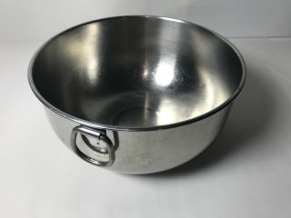 Vintage Mixing Bowl Stainless Steel D Ring 2 Quart Dia.  7 1/4” 3