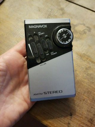 Vintage Magnavox Portable Am/fm Stereo Radio Pocket Personal Small Battery